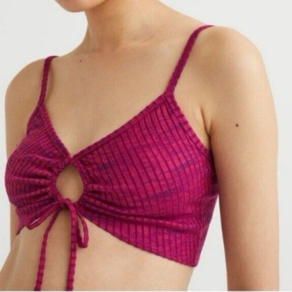 NWT H&M medium crop top 1593